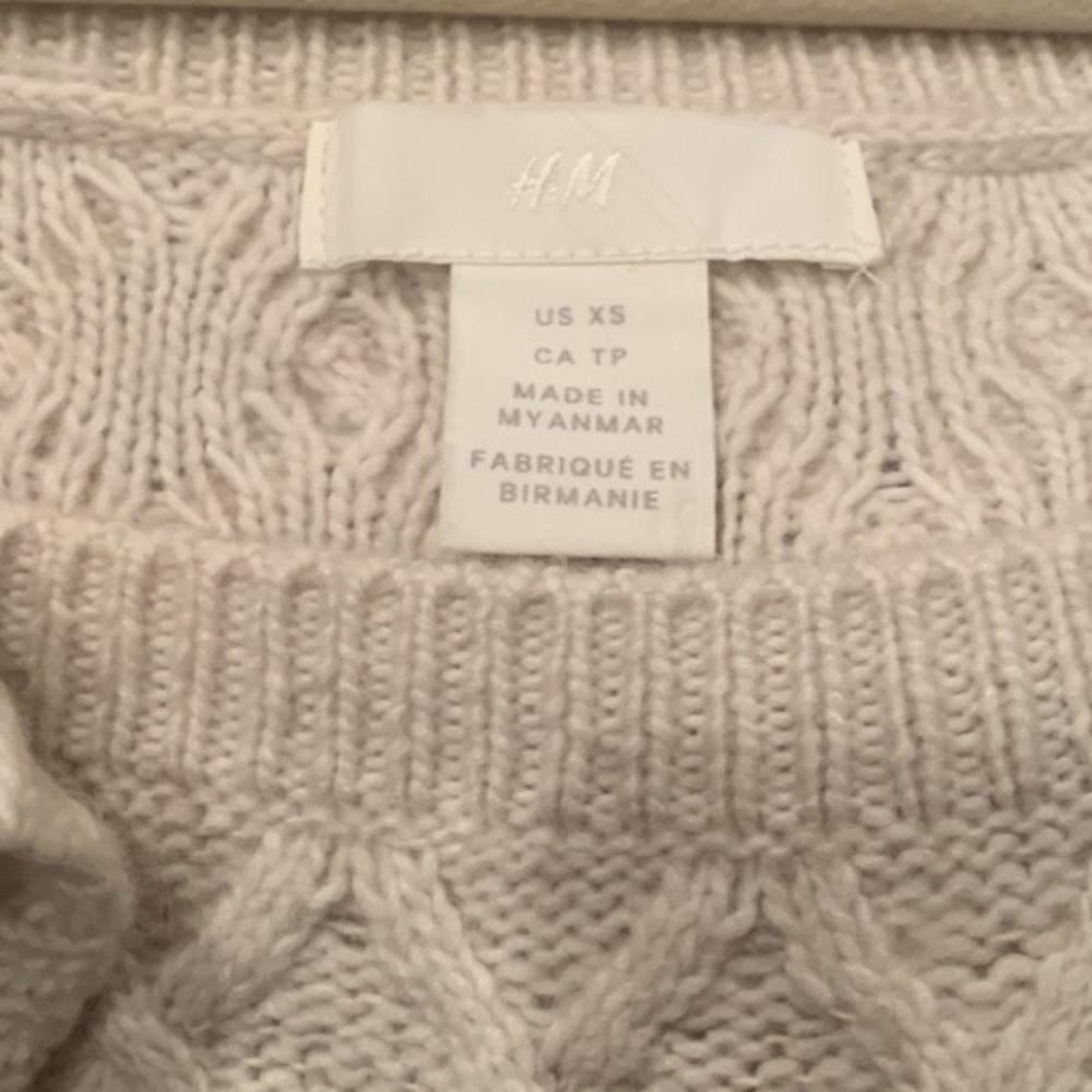 H&M Flounce Ruffle Crop Sweater - Picture 5 of 5
